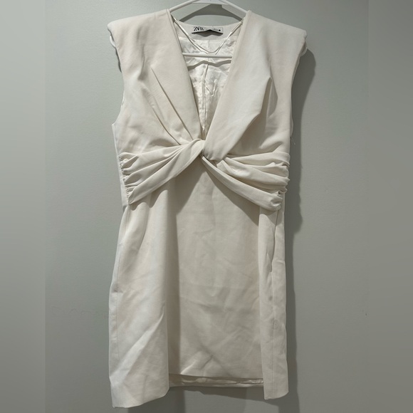 NWOT Zara White Twist Front V-Neck Mini Dress Size M - Picture 3 of 9